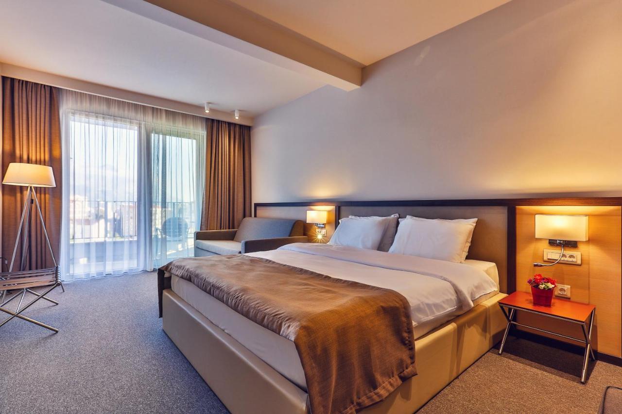 Hotel Bono Budva Extérieur photo